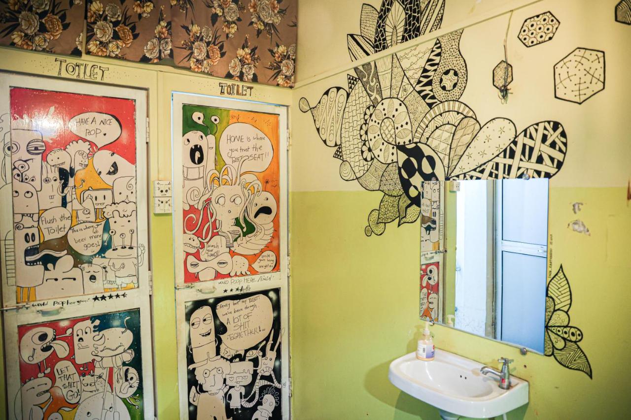 Good Vibes Hostel Varanasi Exterior photo