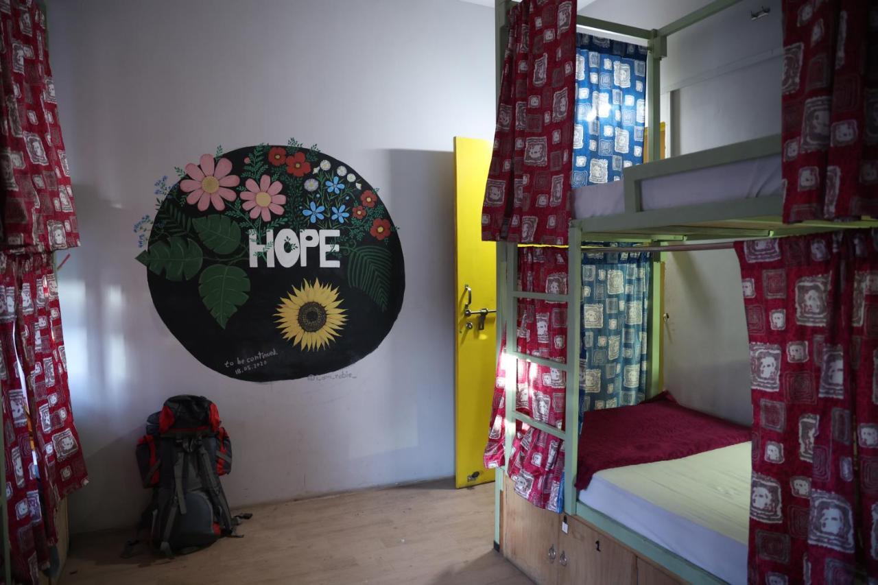 Good Vibes Hostel Varanasi Exterior photo