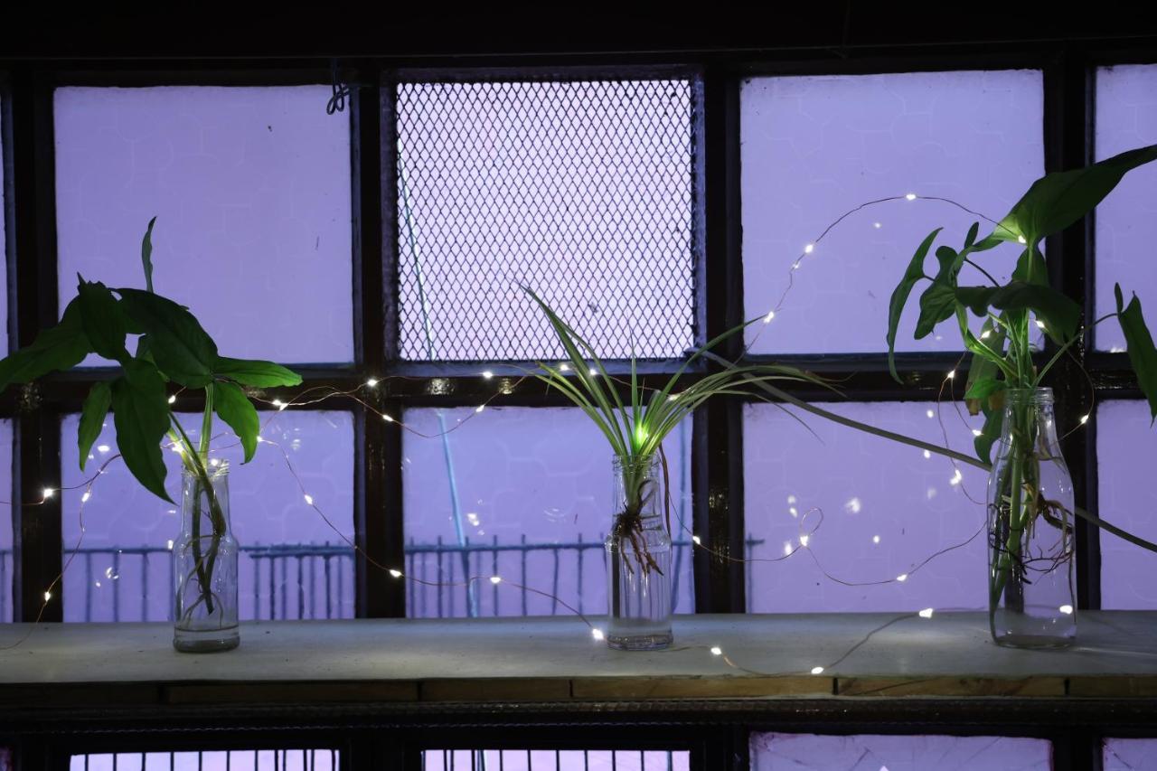 Good Vibes Hostel Varanasi Exterior photo