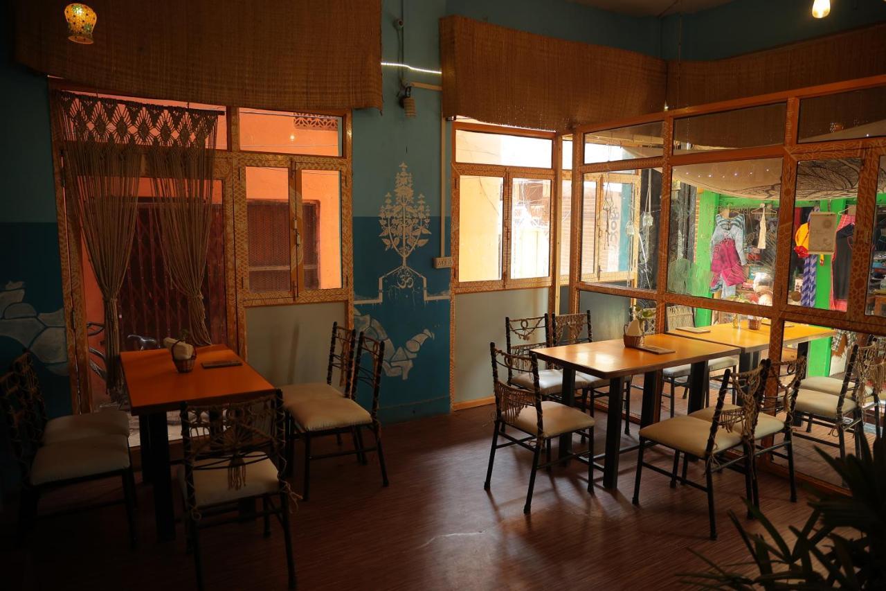Good Vibes Hostel Varanasi Exterior photo